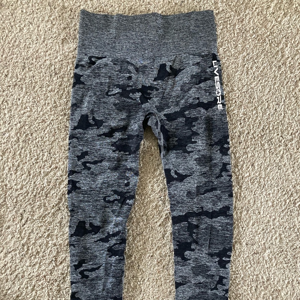 Live Sore Small Women’s Camo Leggings.